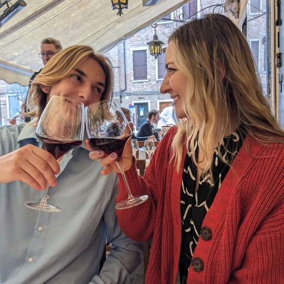 Meet your Posher, Charlotte - Picture 3 of 16